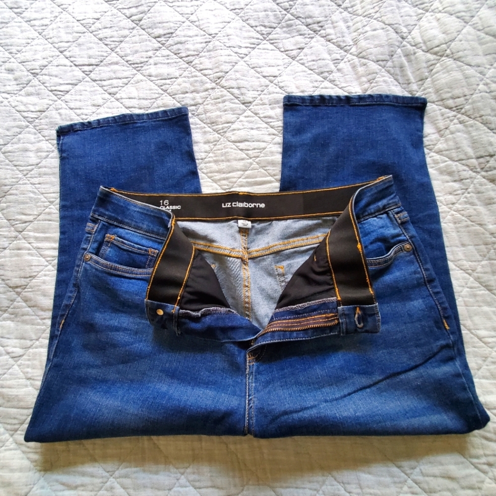 NWOT Liz Claiborne capri - Picture 2 of 4